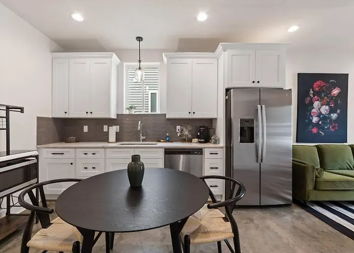 Teche House King Bed Luxury Getaway Fast Wifi Appartement