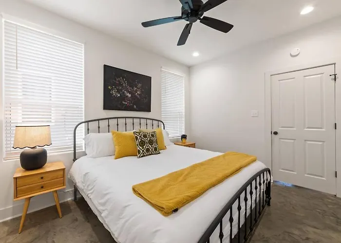 Teche House King Bed Luxury Getaway Fast Wifi